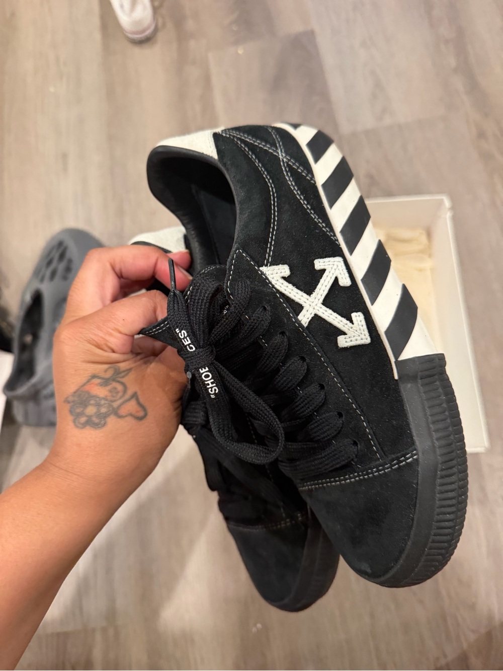 Off-white vulcanized Black Suede Low-Top Sneakers with White Arrow Accent - Picture 2 of 6